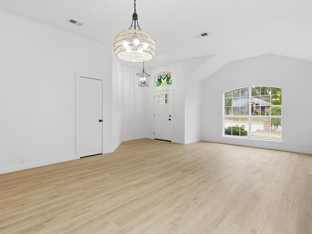 1013 Grand Central Parkway