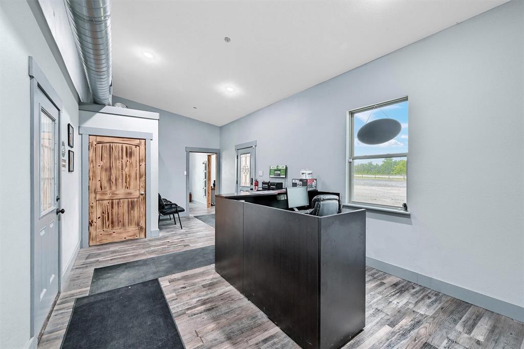 00000 - Commercial Sale