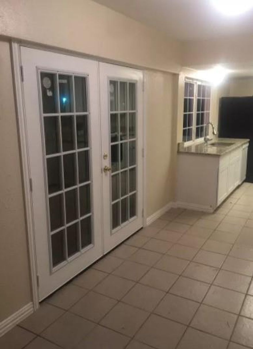 Great rental home in Garland! 4 bedrooms and 2 baths. Plenty of space inside witha  nice and spacious backyard and patio. Just pack your bags and move in. Pets allowed. Close to schools and easy access to George Bush Highway. Close to restaurants and shopping centers. Real quiet neighborhood.  This property allows self guided viewing without an appointment. We will request for Identification. Kindly contact us for details.
** We do not post on Craigslist, beware of scams**