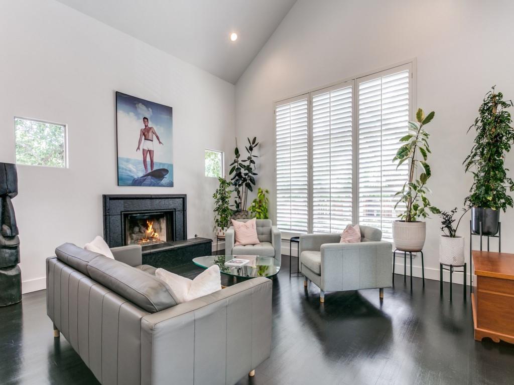 3046 Creekview Drive