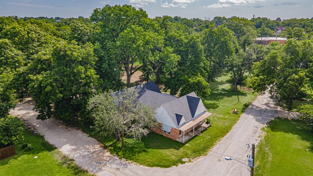 224 Pecan Street