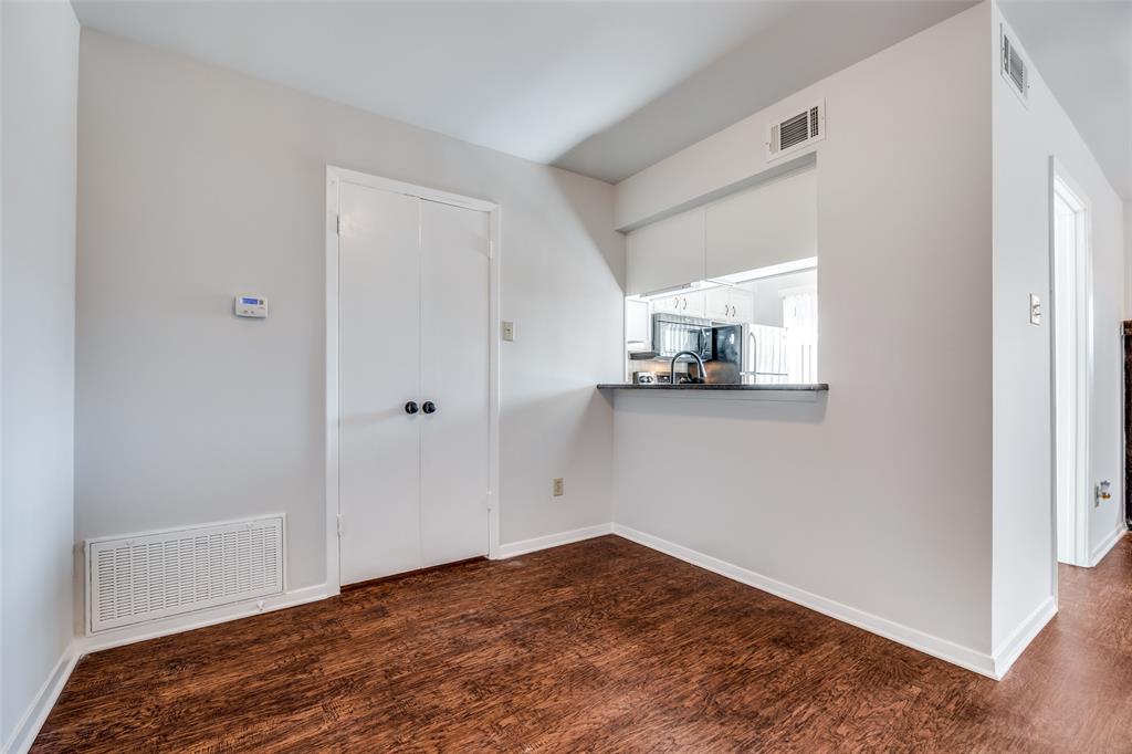 Richardson Crossing Condo - Residential