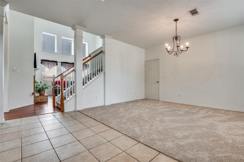 119 Hackberry Trail
