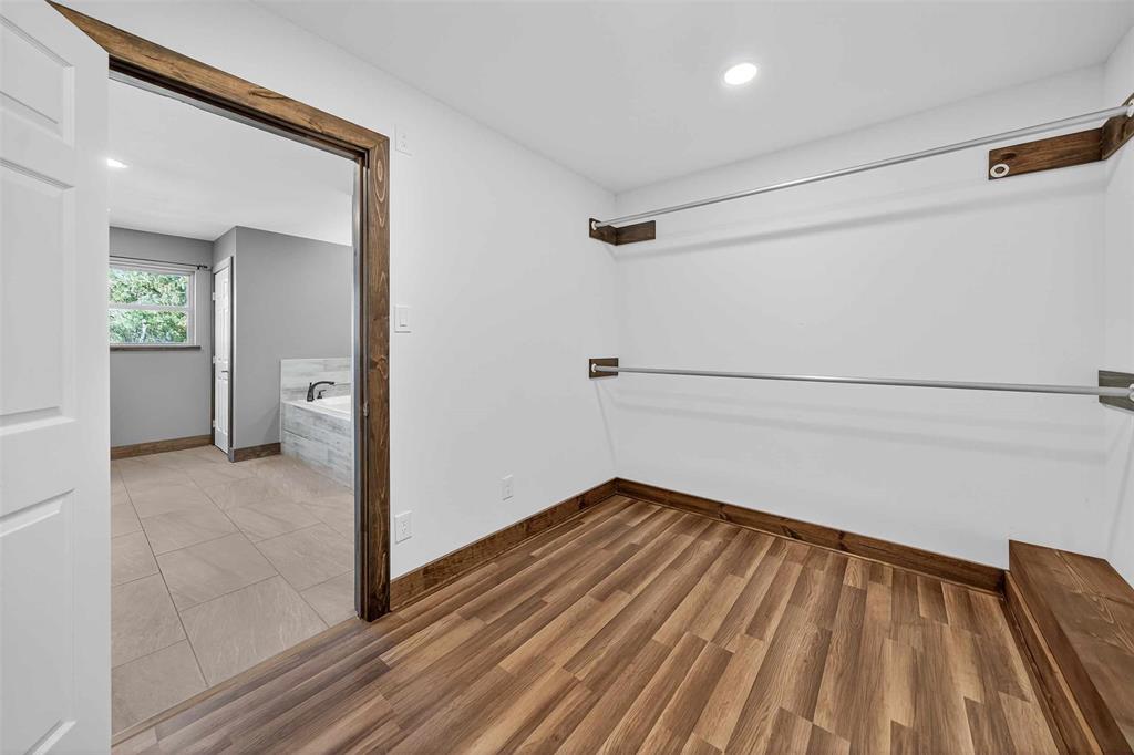 A100111-A0111 S Bradley - Residential