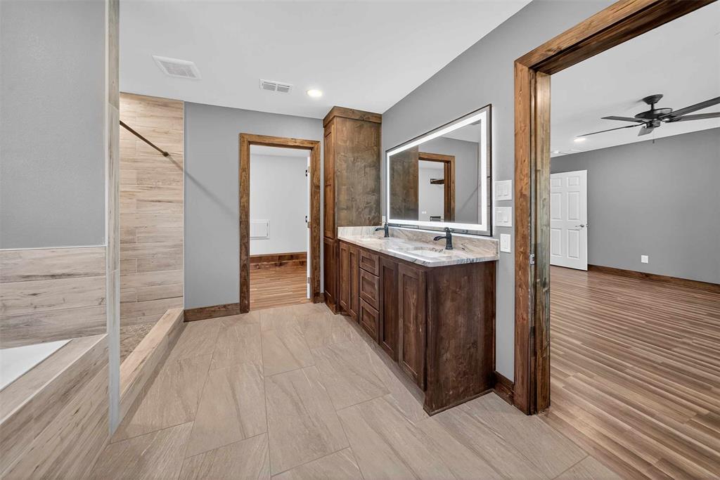 A100111-A0111 S Bradley - Residential