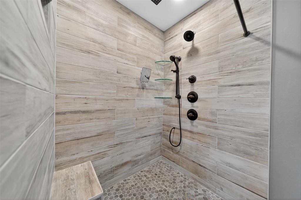 A100111-A0111 S Bradley - Residential