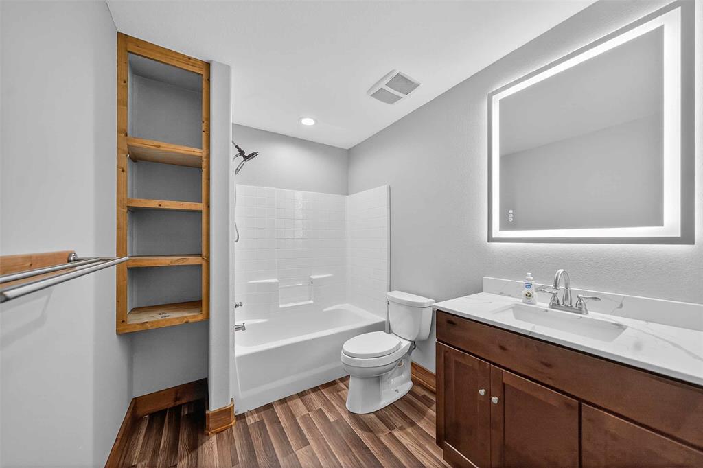 A100111-A0111 S Bradley - Residential