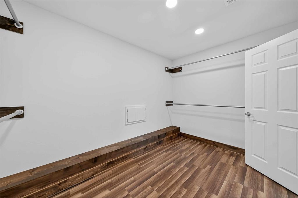 A100111-A0111 S Bradley - Residential