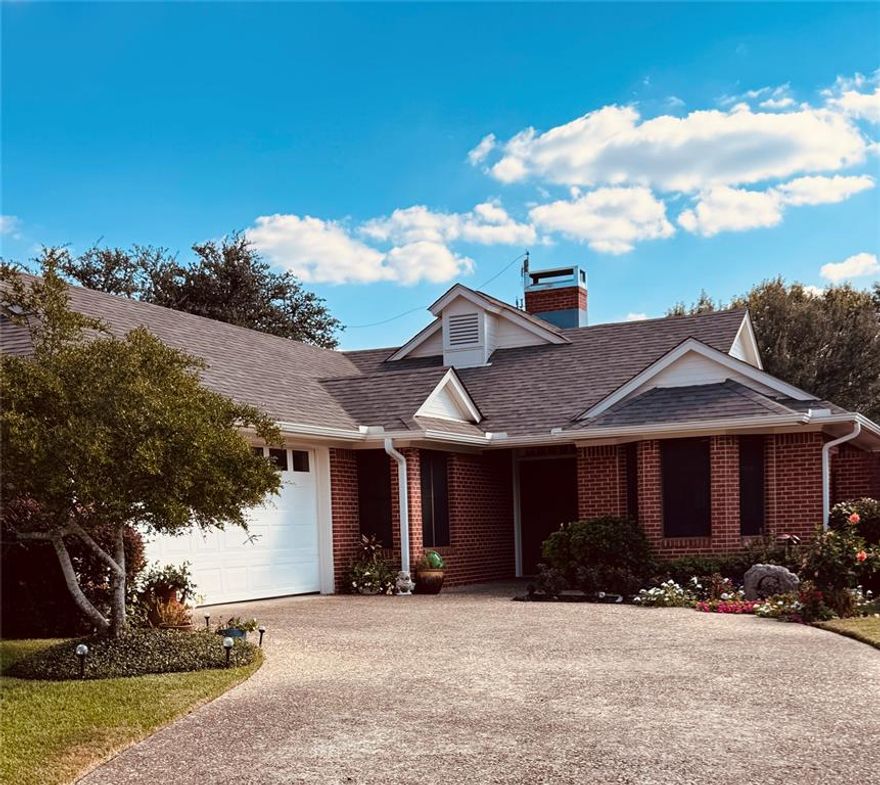 Move-In Ready Garden Home in Toribrooke – Beautifully Updated!

Welcome to this charming garden home in the highly sought-after Toribrooke addition of Athens! Fully move-in ready and thoughtfully updated throughout, this home features custom shelving, new kitchen cabinets, stylish flooring, and granite countertops—all complemented by a soothing neutral color palette.

Enjoy the spacious layout, including a large living area, a generous dining space, and a cozy breakfast nook—perfect for entertaining or relaxing. The primary suite offers a peaceful retreat with a walk-in closet and ensuite bath.

With a zero-lot line, you’ll spend less time on yard maintenance while still having space to create your own outdoor oasis. Relax on the covered back patio and take in the serenity of this quiet, friendly neighborhood. Your welcoming new community awaits!
