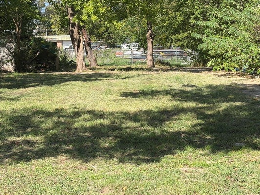 717 W DAY ST, DENISON, TX 75020 - Image 33e8e3042ea048bb66e254408a8cc29b/949967589