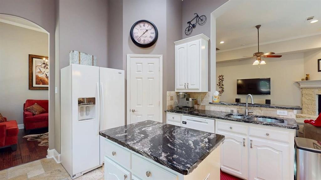 Lake Bluff Estates Ph 1 - Residential