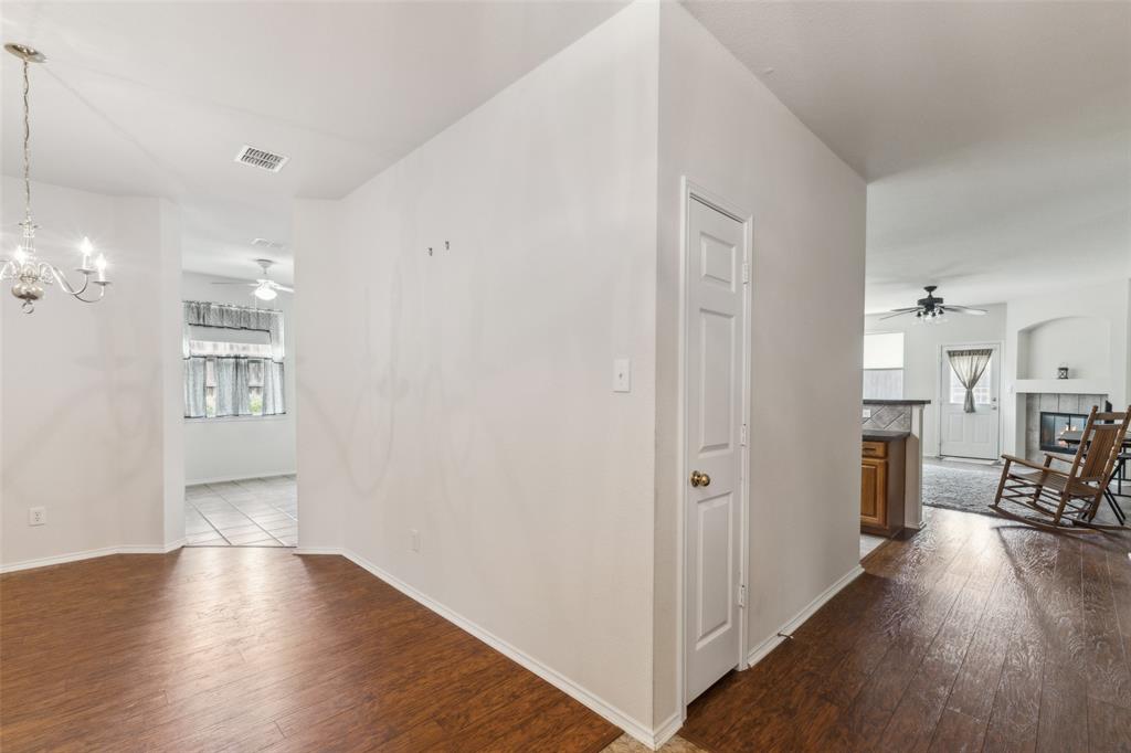 1709 Cliffrose Lane