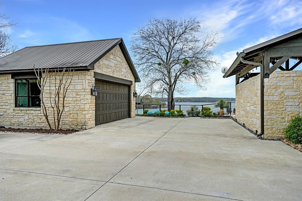 Lakeside Estate - Residential