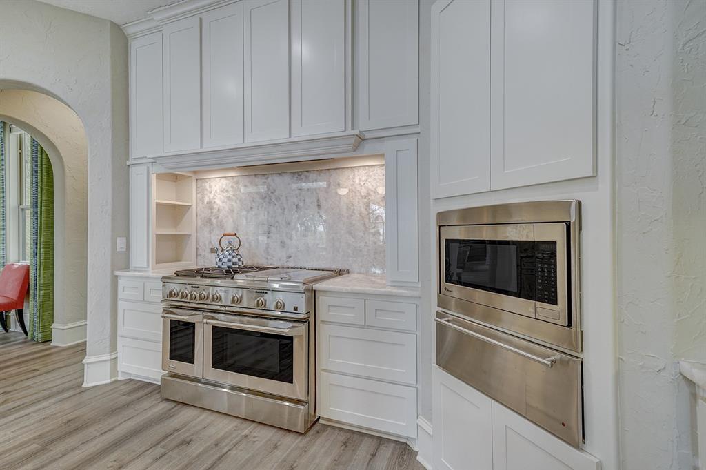 Lakeside Estate - Residential