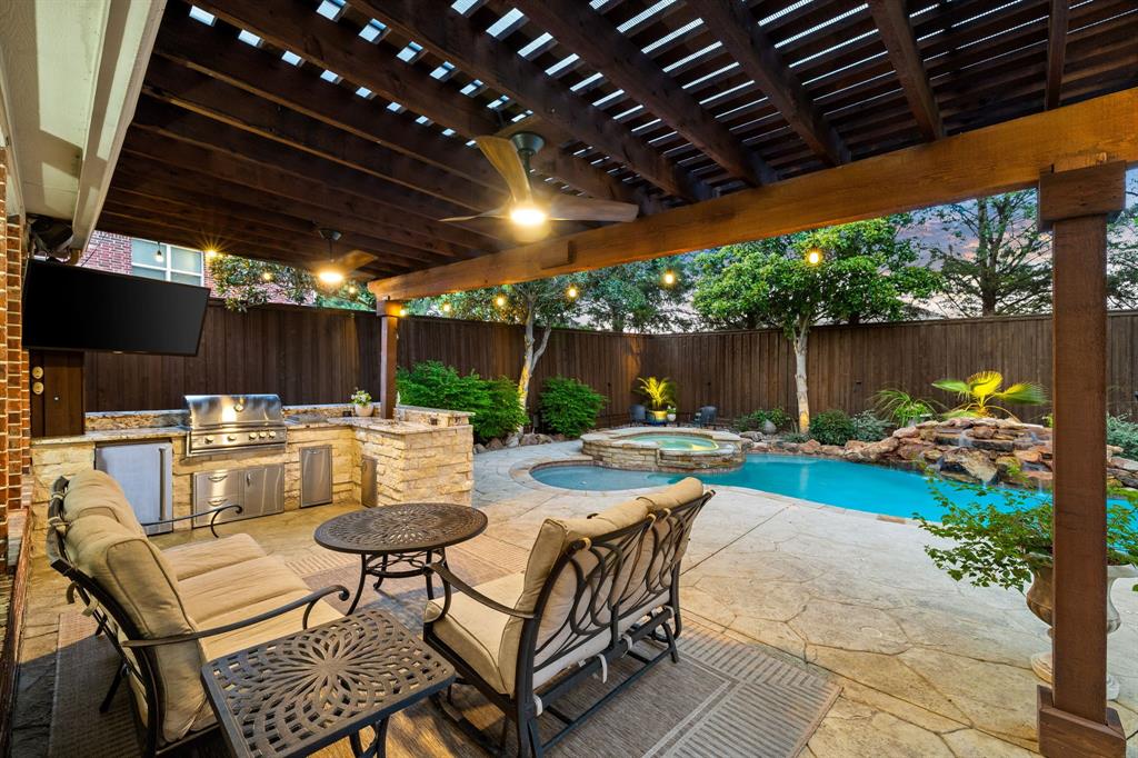 9338 Fairmont Drive
