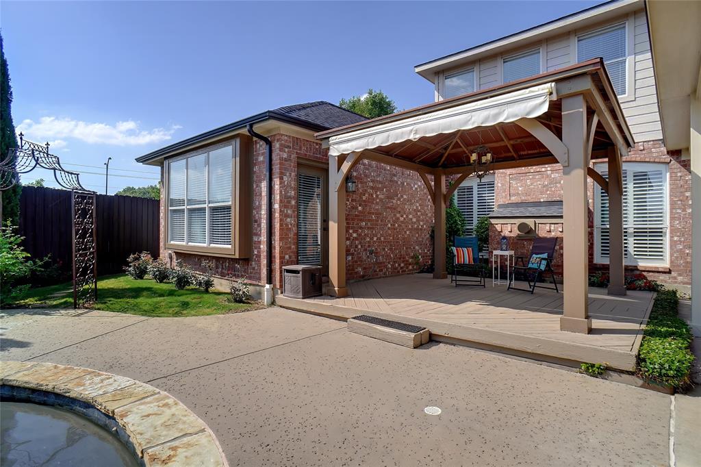 Lakes of Highland Oaks - Residential