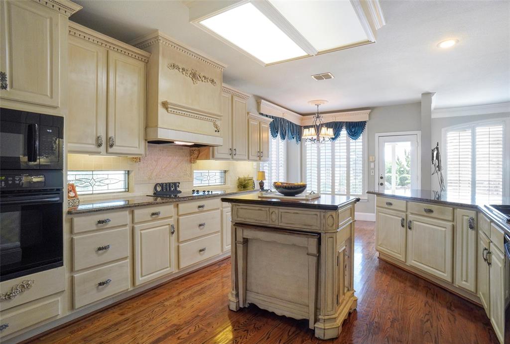 Lakes of Highland Oaks - Residential