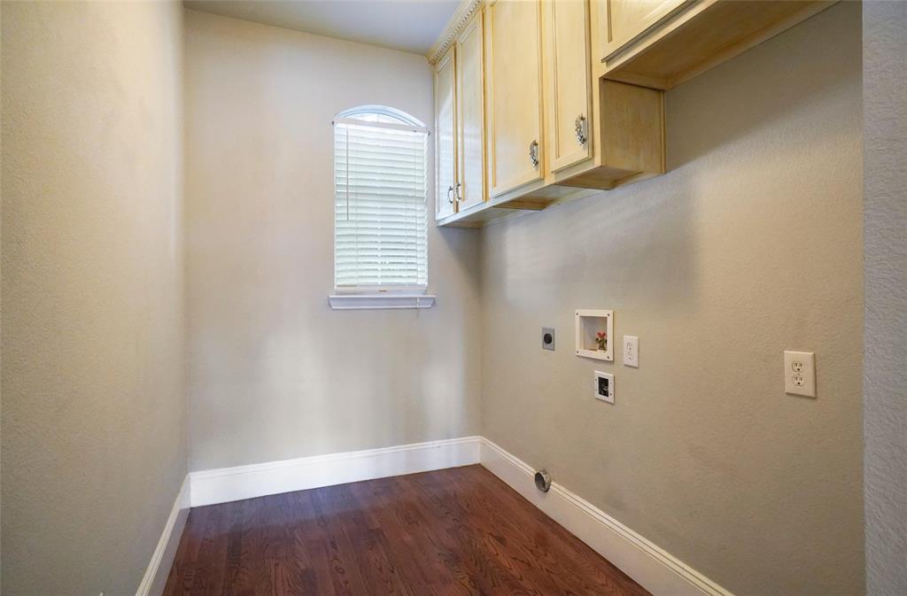 Lakes of Highland Oaks - Residential