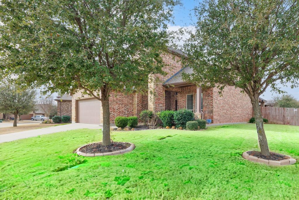 3033 Saddle Creek Drive