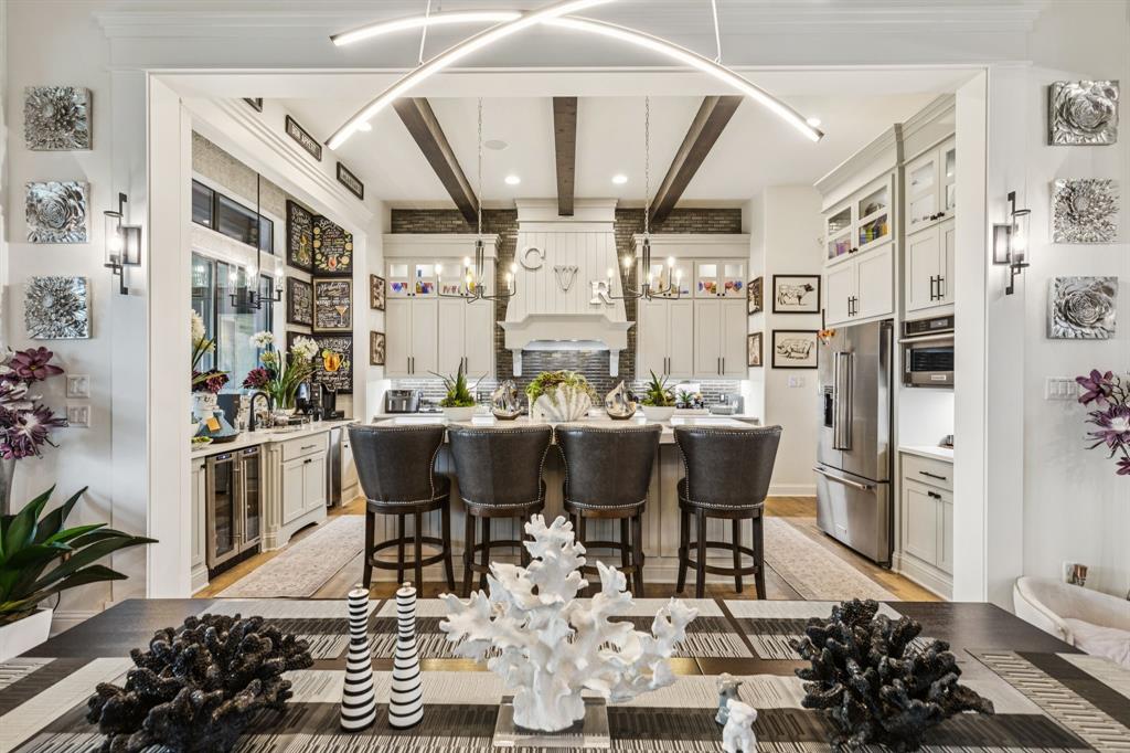 1001 Colina Vista Lane