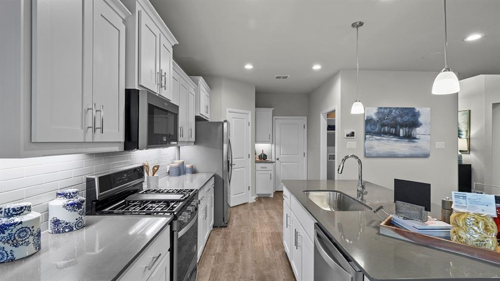 15540 BALHAM Pass