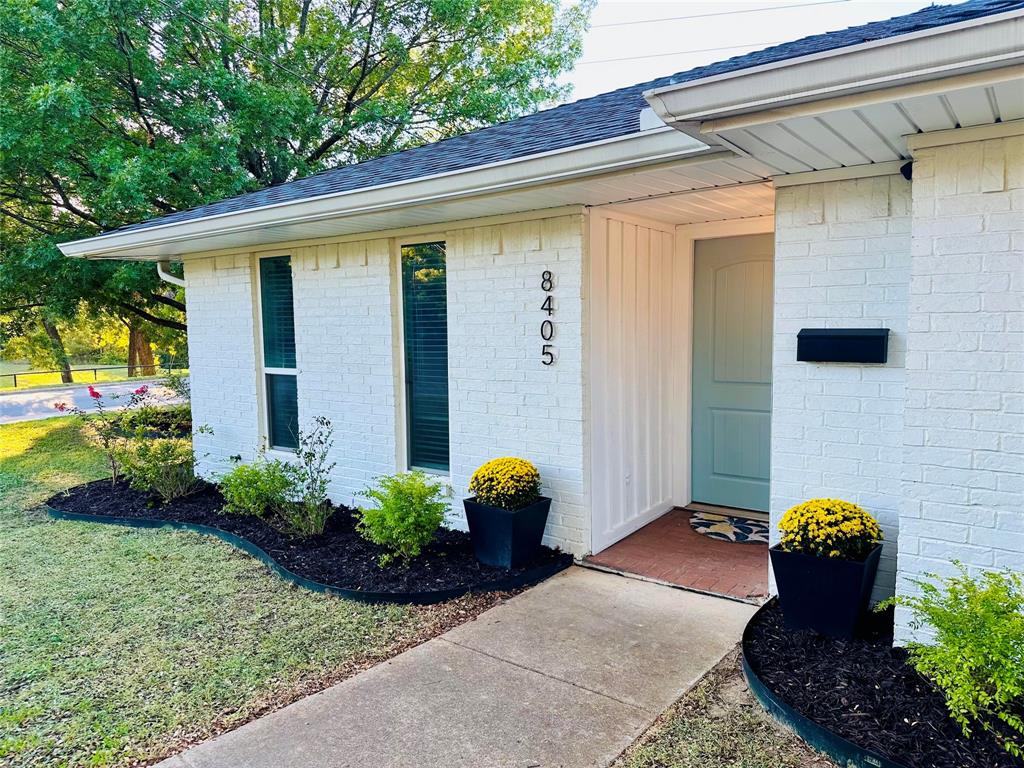 8405 Creekwood Drive