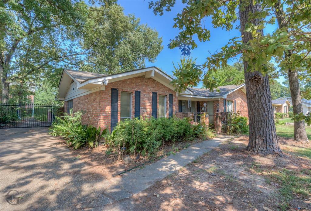 638 Ashbourne Drive