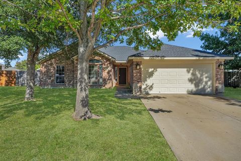 951 Behrens Court Crowley TX 76036