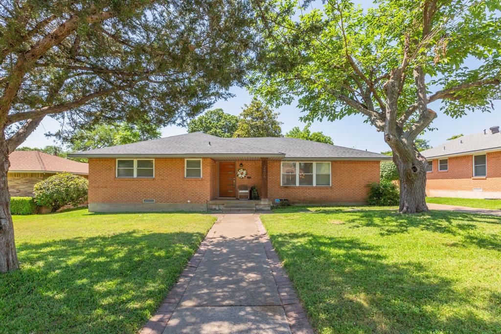 2606 Woodmere Drive