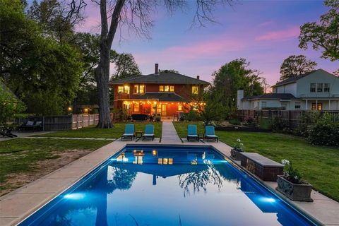 Photo of 406 Griffith Avenue, Terrell, TX 75160 (MLS # 21239517)