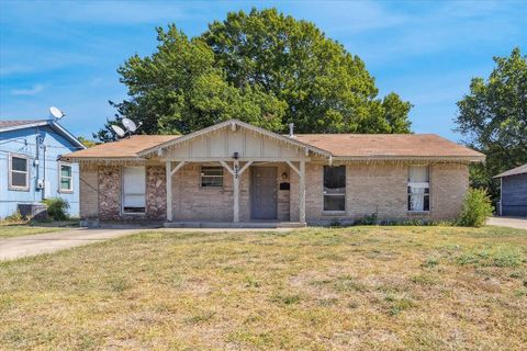 622 Power Drive Duncanville TX 75116
