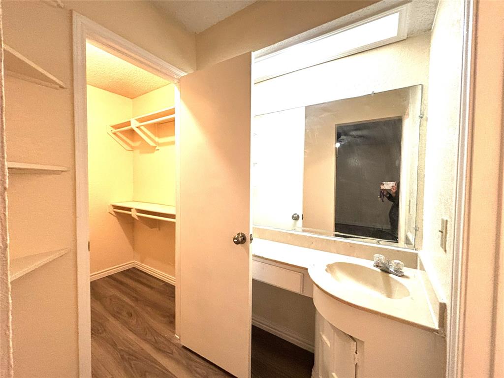 Hillcrest West Add - Residential Lease