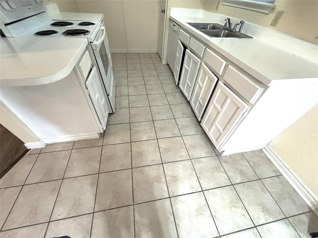 Hillcrest West Add - Residential Lease