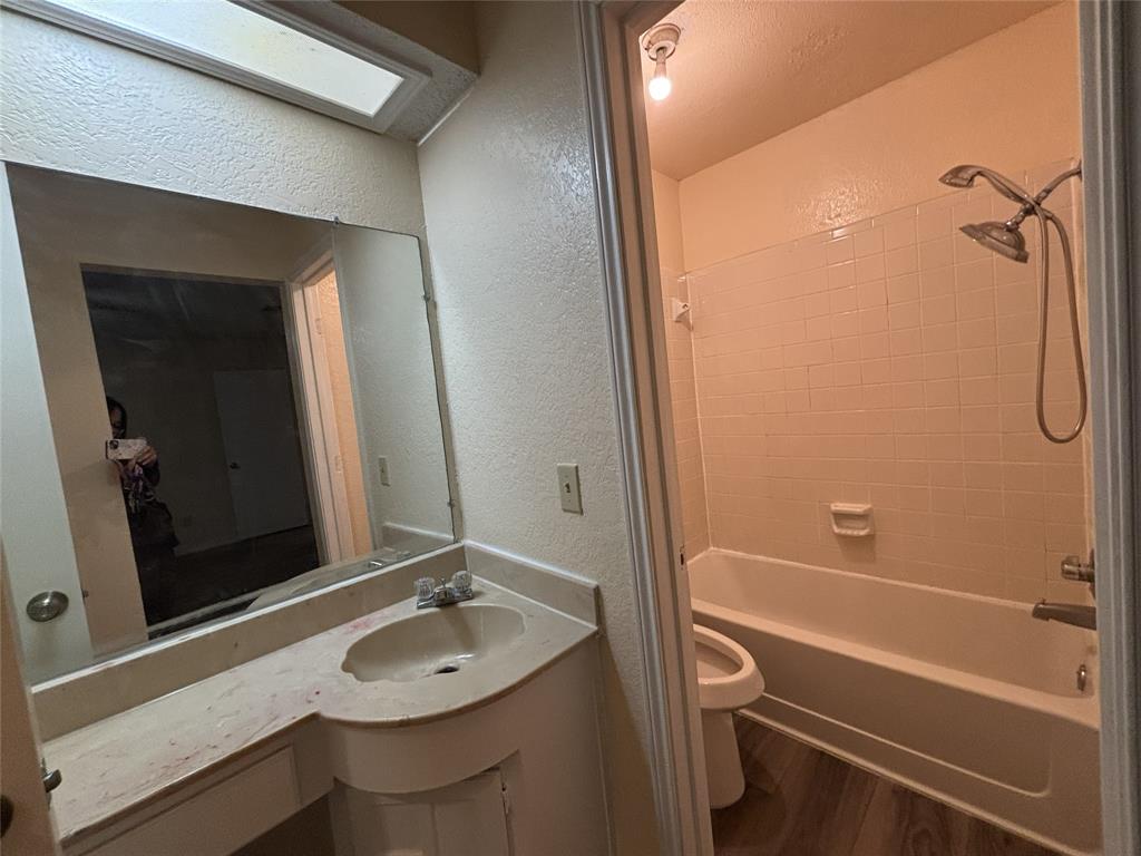 Hillcrest West Add - Residential Lease