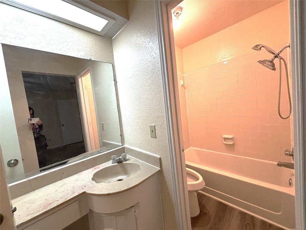 Hillcrest West Add - Residential Lease