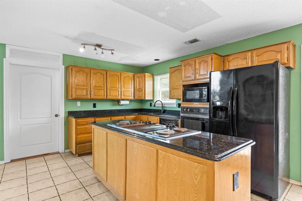 Fort Worth, Texas 76108, United States, 4 Bedrooms Bedrooms, ,3 BathroomsBathrooms,Residential,Active,131795