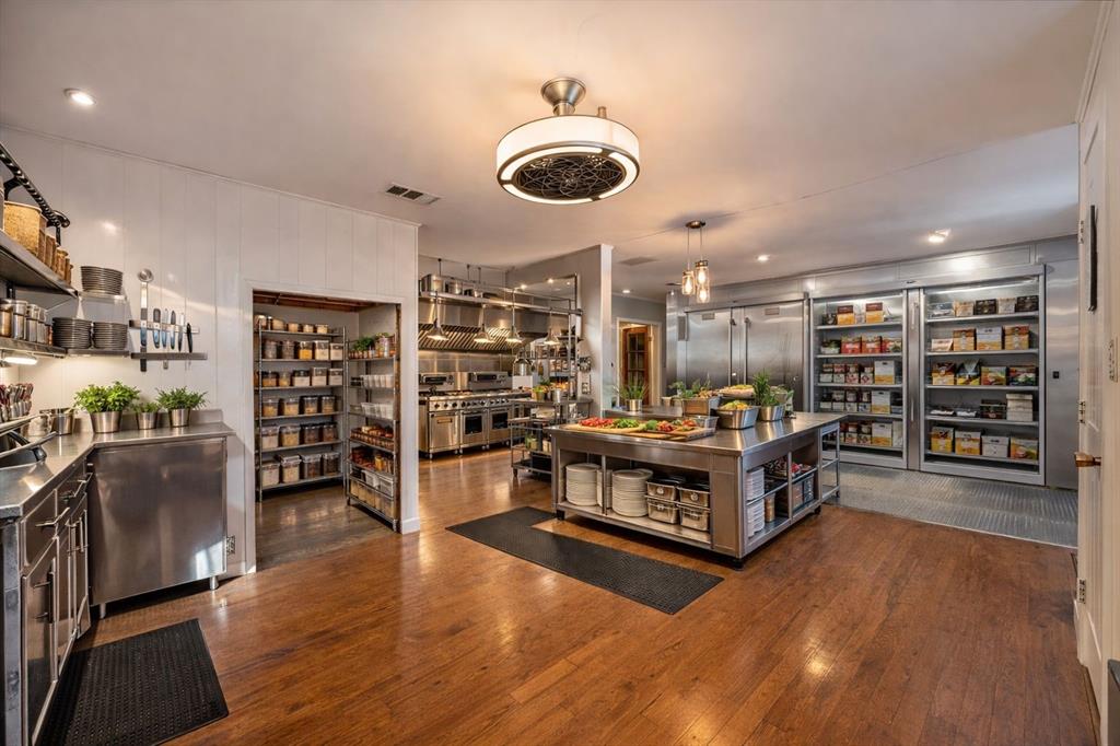 Mccasland - Commercial Sale