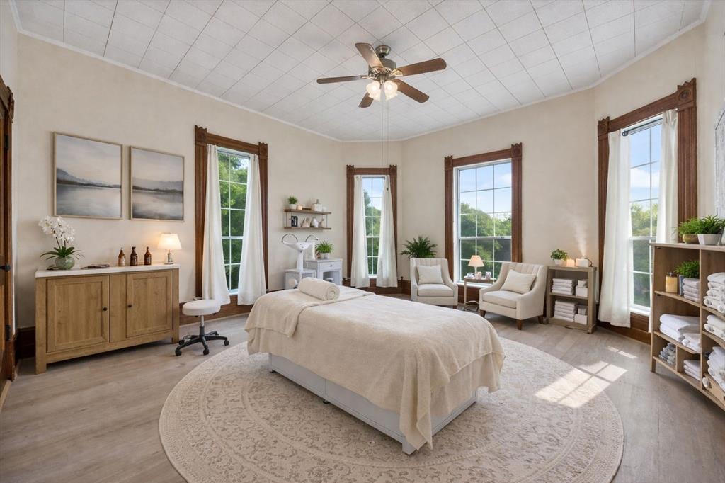 Mccasland - Commercial Sale