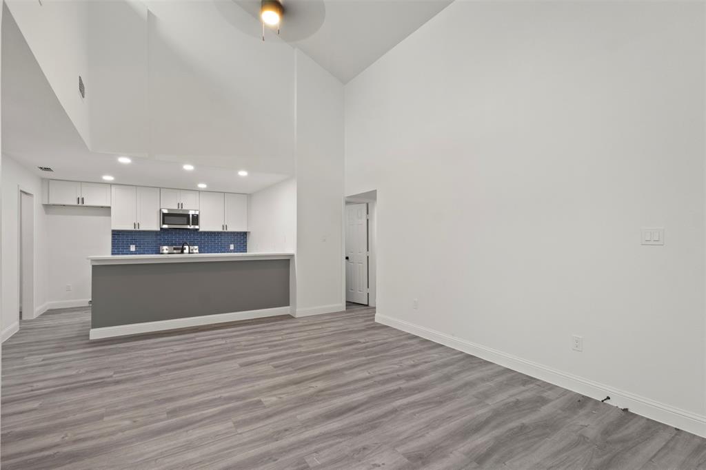 Creekbend Twnhms - Residential