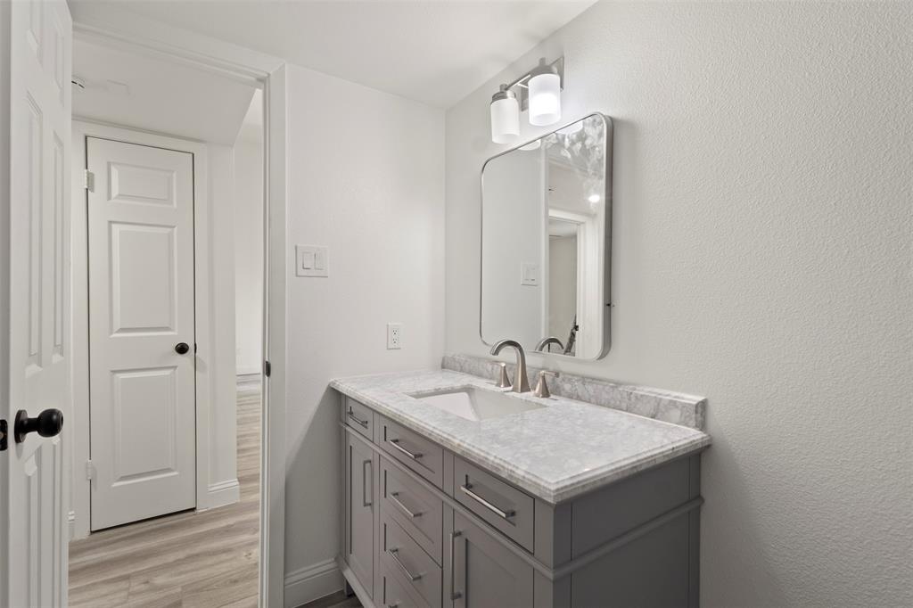 Creekbend Twnhms - Residential