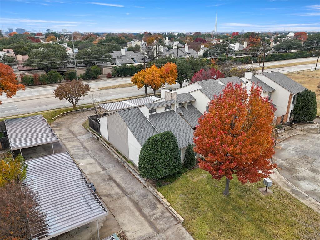 Creekbend Twnhms - Residential