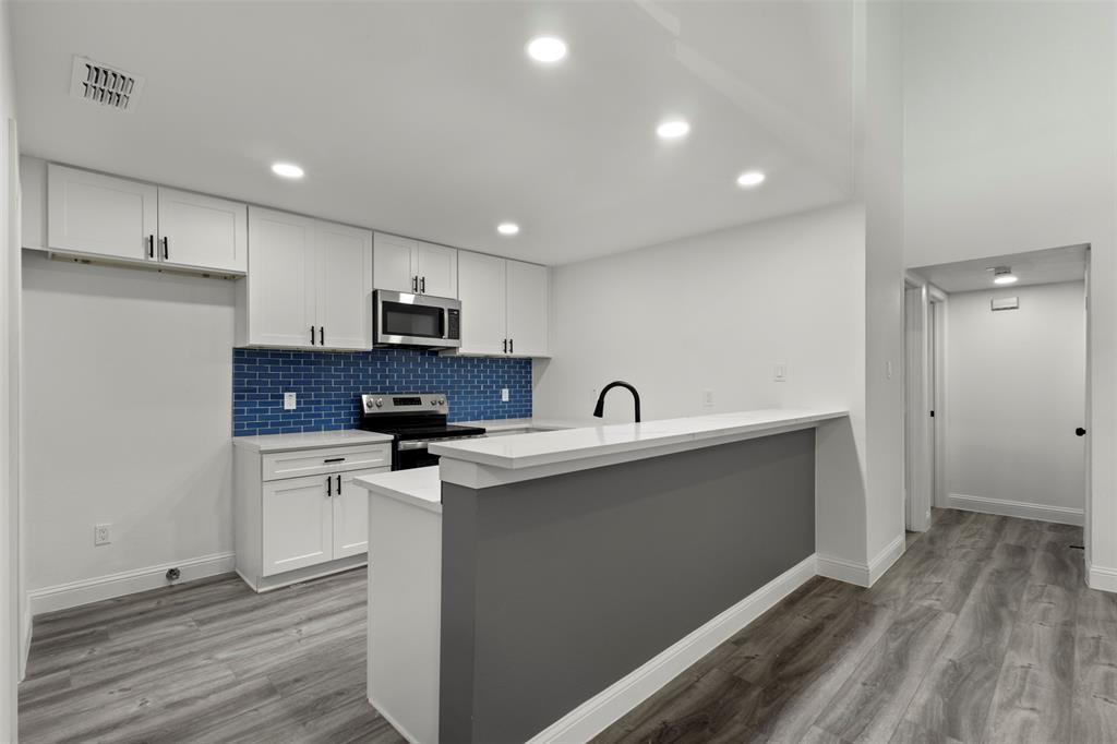 Creekbend Twnhms - Residential