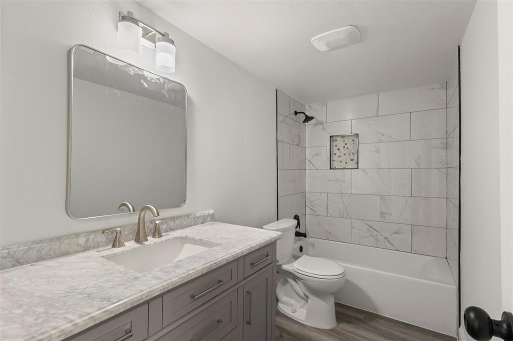 Creekbend Twnhms - Residential