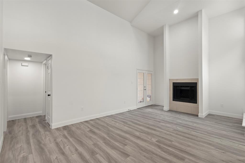 Creekbend Twnhms - Residential