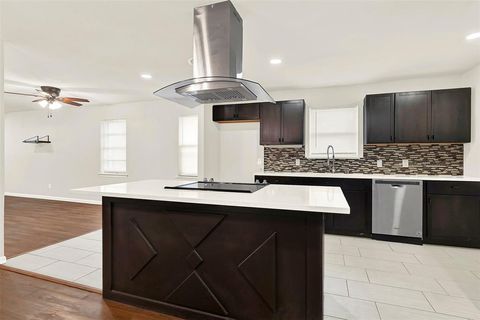 Tiny photo for 2523 Dorrington Drive, Dallas, TX 75228 (MLS # 21089940)