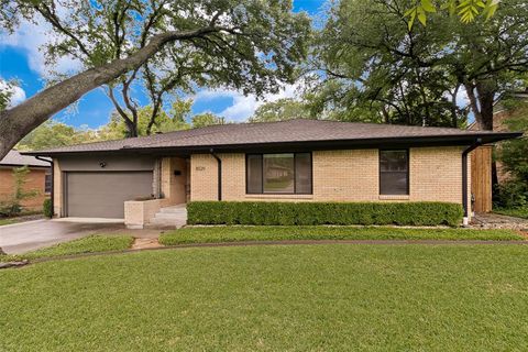 Photo of 8029 Claremont Drive, Dallas, TX 75228 (MLS # 21245709)