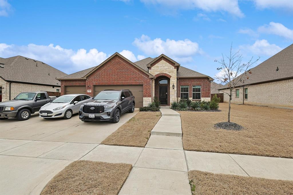 537 Oleander Drive