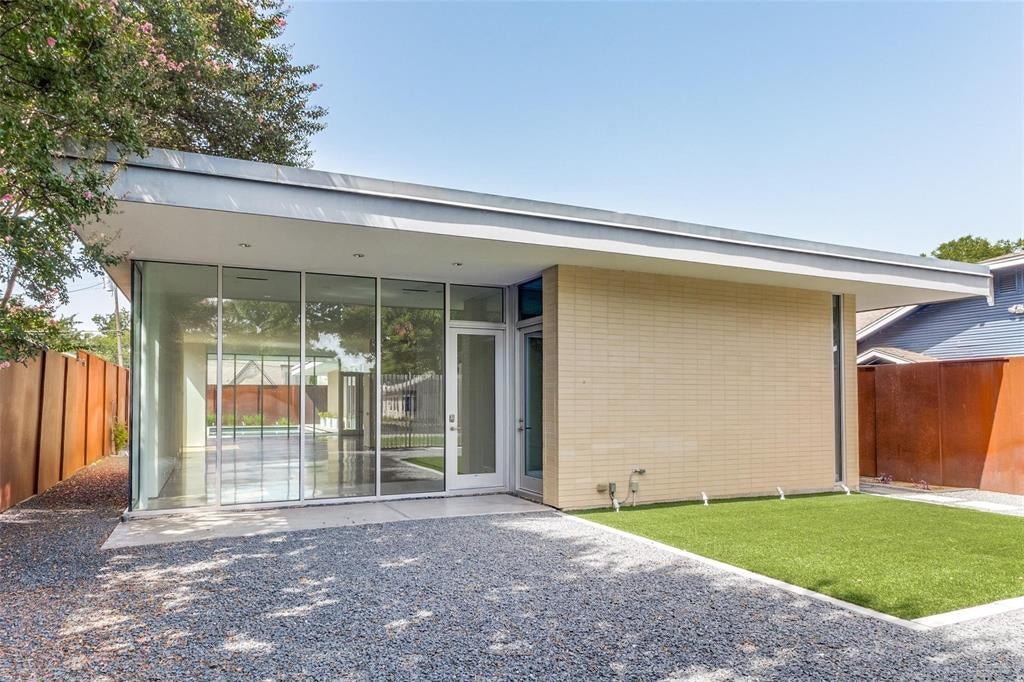 Photo of 6035 Prospect Avenue, Dallas, TX 75206 (MLS # 21304766)
