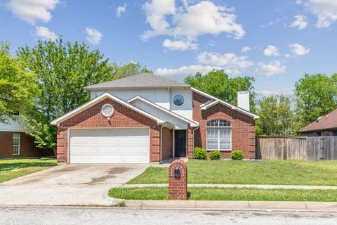 921 Tennessee Trail Arlington TX 76017