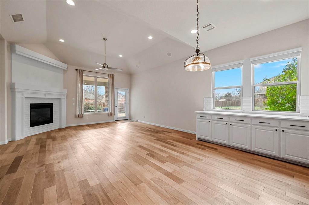 Little Elm, Texas 75068, United States, 4 Bedrooms Bedrooms, ,3 BathroomsBathrooms,Residential,Active,5235